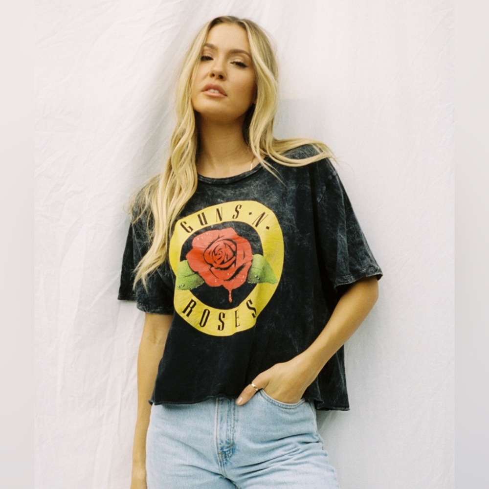 NWOT Guns N Roses cut off tee